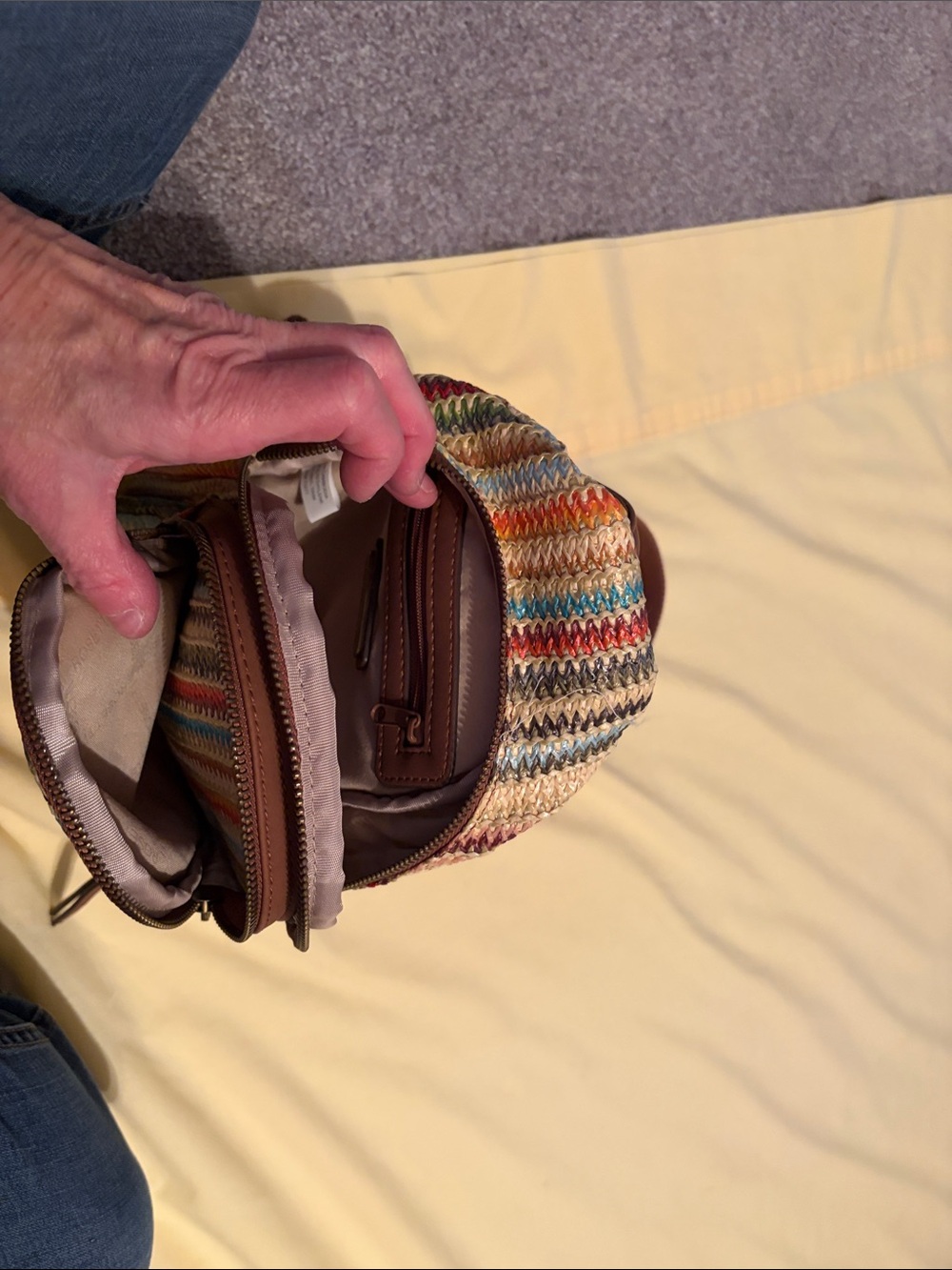 Crossbody bag - Picture 3 of 3